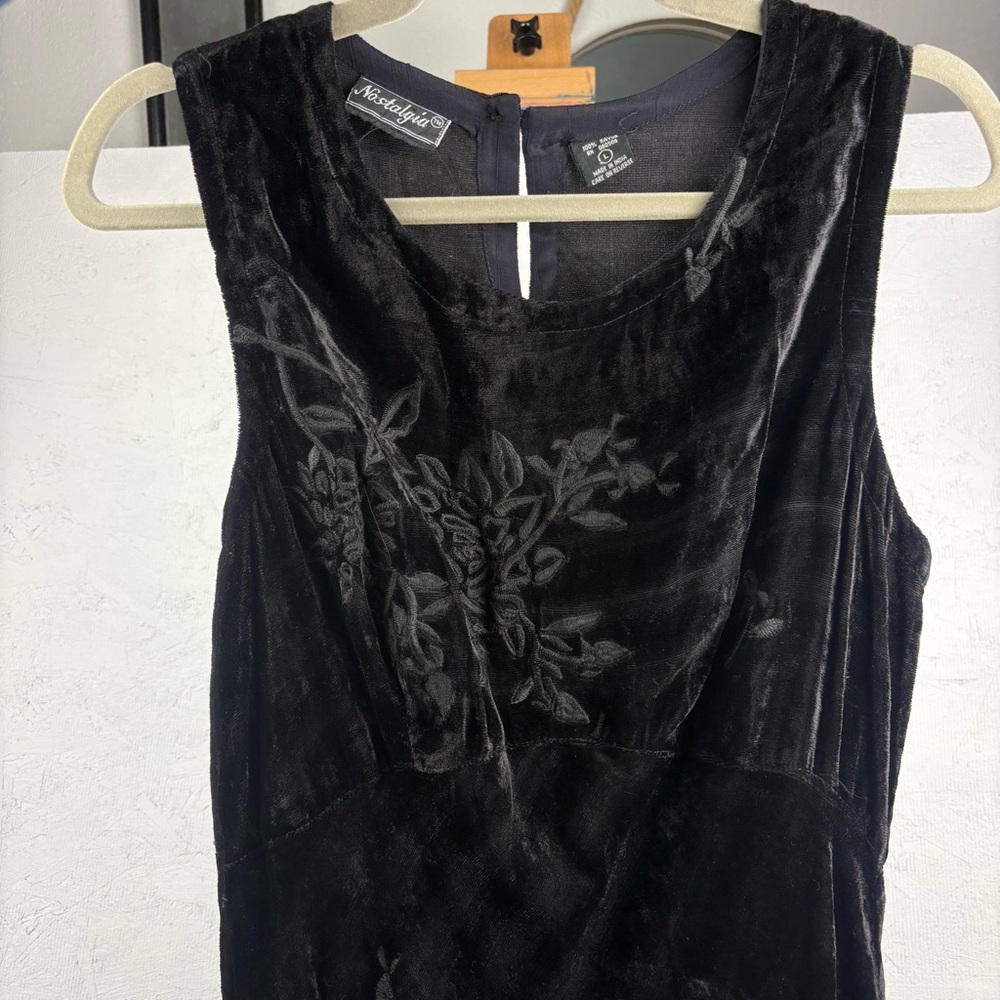 VTG Nostalgia Embroidered Velvet Black Maxi Cocktail Sheath Dress - Large - Picture 4 of 9